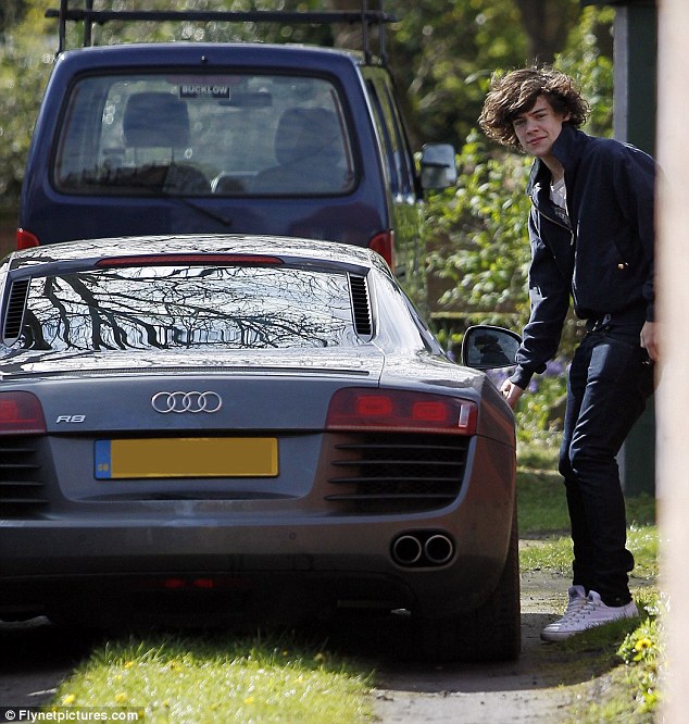 harry-styles-car1